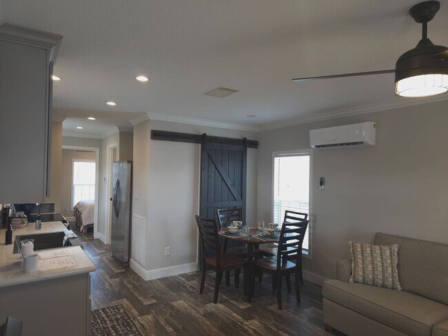 Building Photo - 200 S Banana River Dr