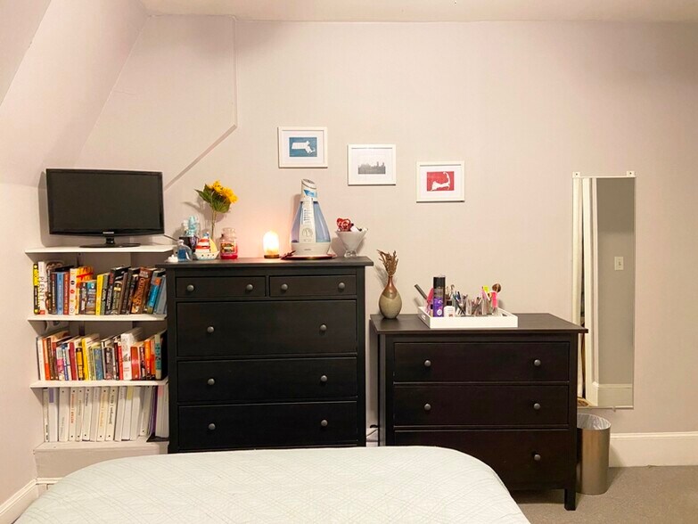 Building Photo - 471 Commonwealth Ave