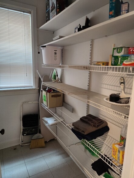 Pantry - 5437 N Ashland Ave