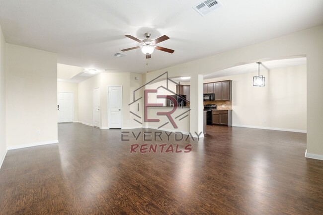 Building Photo - 3407 Greyfriar Dr