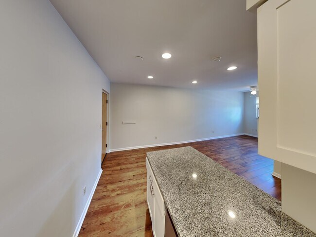 Building Photo - 31 Chittenden Ave