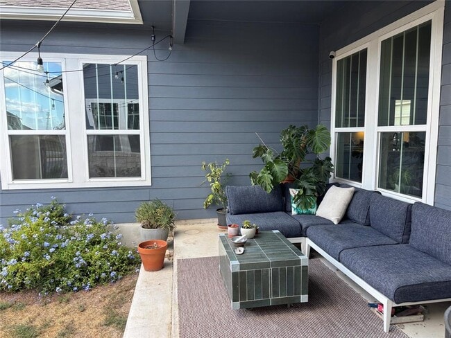 Building Photo - 9204 Apogee Blvd