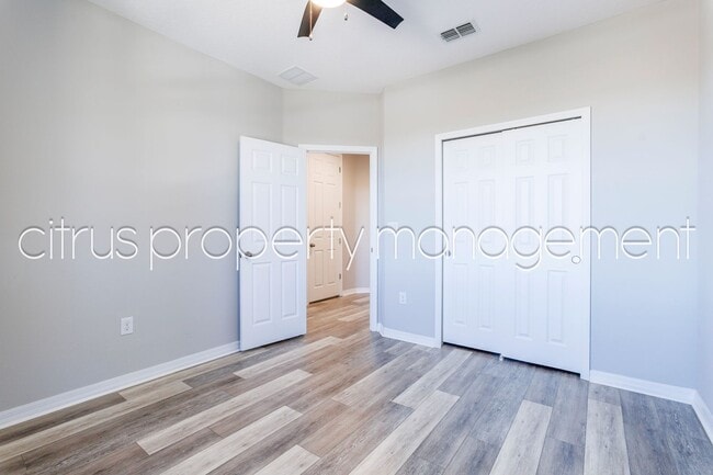 Building Photo - Stunning Double Waterfront 4/3 Home with Dock and Electric Boat Lift