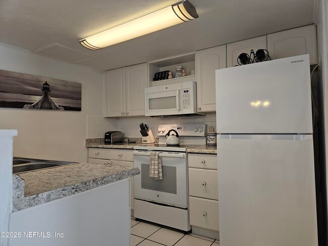 Building Photo - 4302 Seagate Ln N