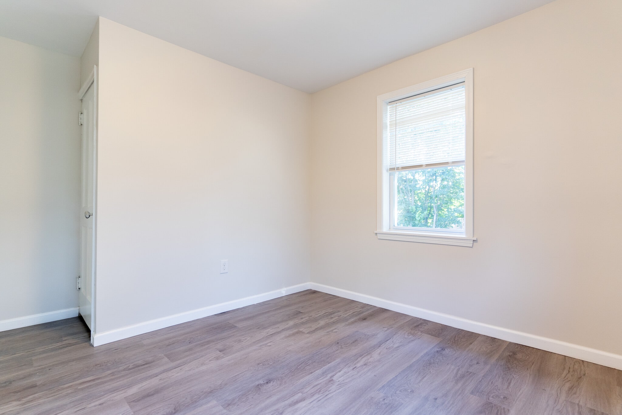 Building Photo - 920 Macadam St