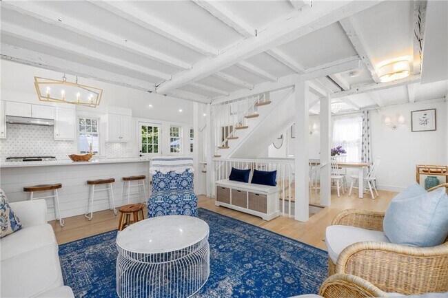 Building Photo - 36 William St