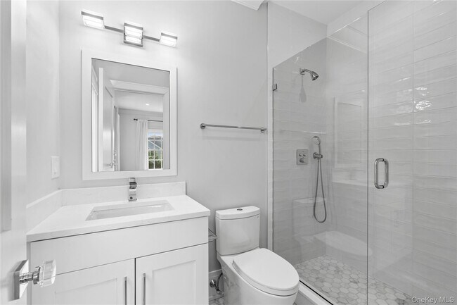 Building Photo - 25 Hunt Pl