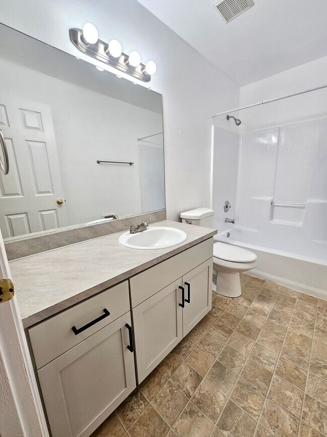 Building Photo - KAC609 - hofk01