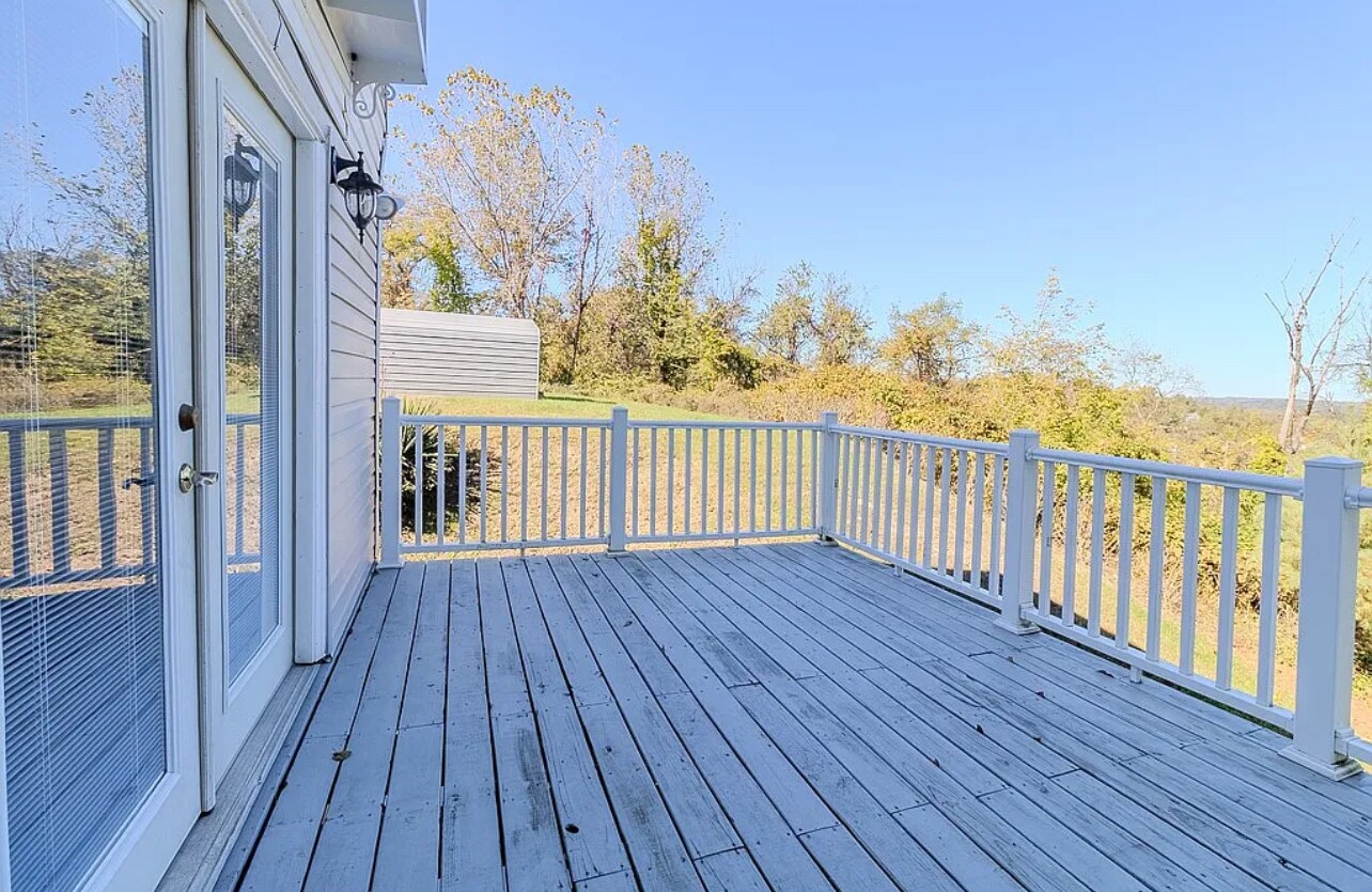 Building Photo - 7583 Tyler Rd