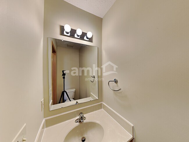 Building Photo - 268 Brandie Dr