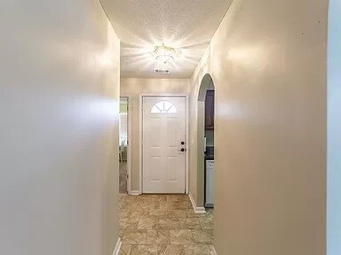 Building Photo - 309 Strawbridge Ln