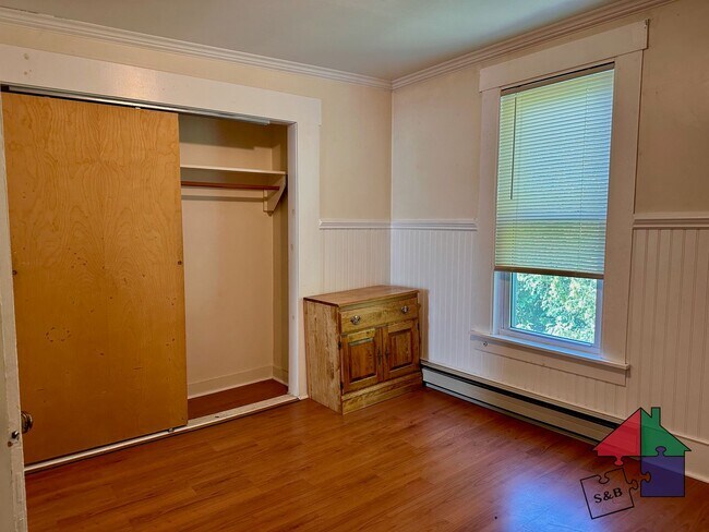 Building Photo - 95 Beckley St