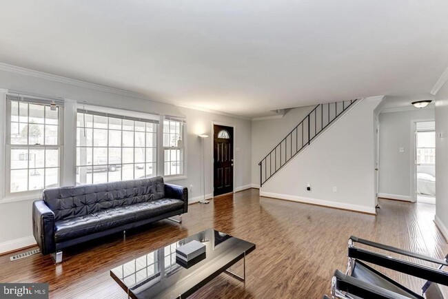 Building Photo - 4311 Pergate Ln