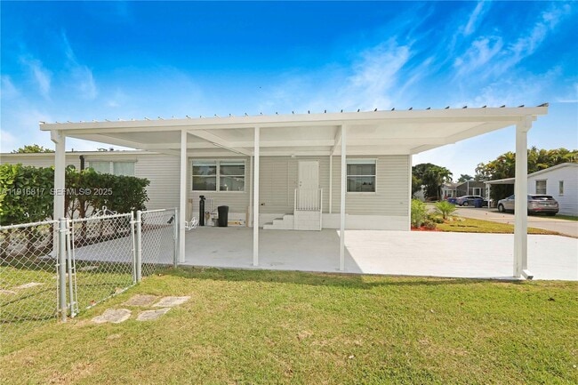 Building Photo - 19800 SW 180th Ave