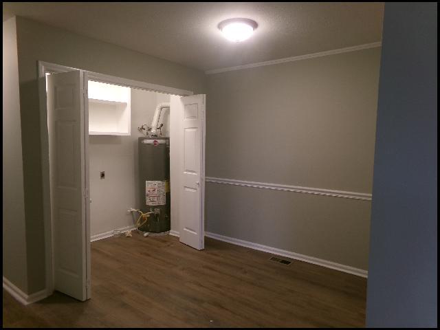 Building Photo - 1813 Sanford Dr