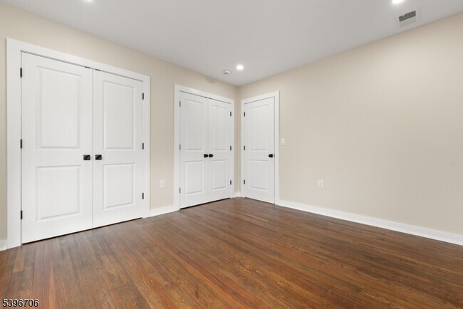 Building Photo - 218 Ampere Pkwy