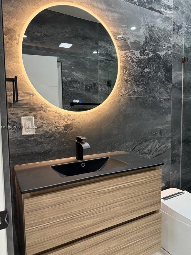 Building Photo - 401 NW 131st St