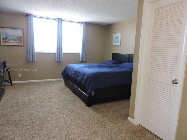 Building Photo - 501 E Dania Beach Blvd
