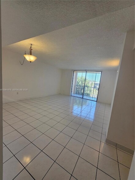 Building Photo - 8600 SW 133rd Avenue Rd
