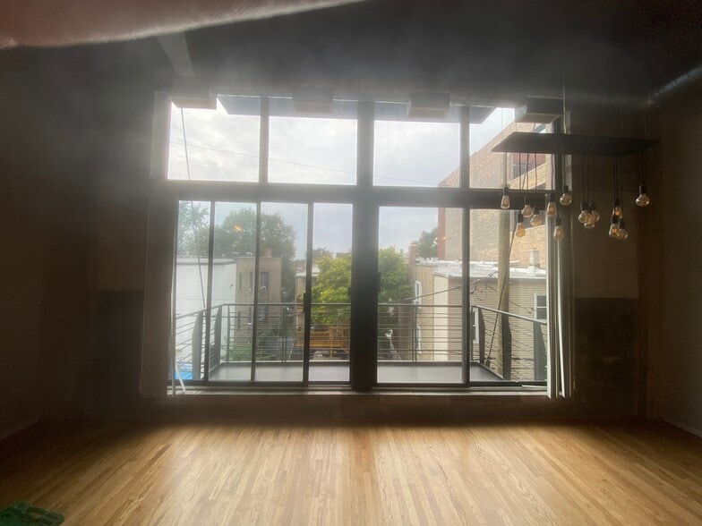 Beautiful sunsets, view of sky and trees - 1934 N Washtenaw Ave