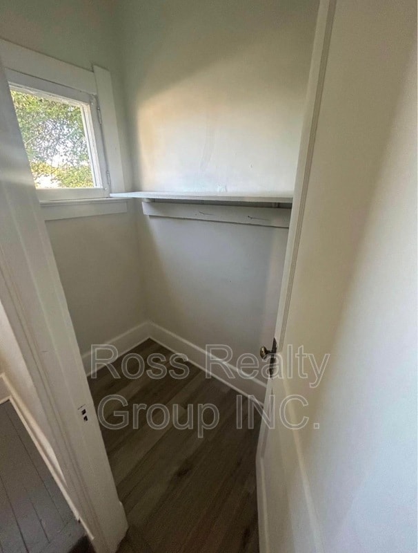 Building Photo - 2750 Monroe St