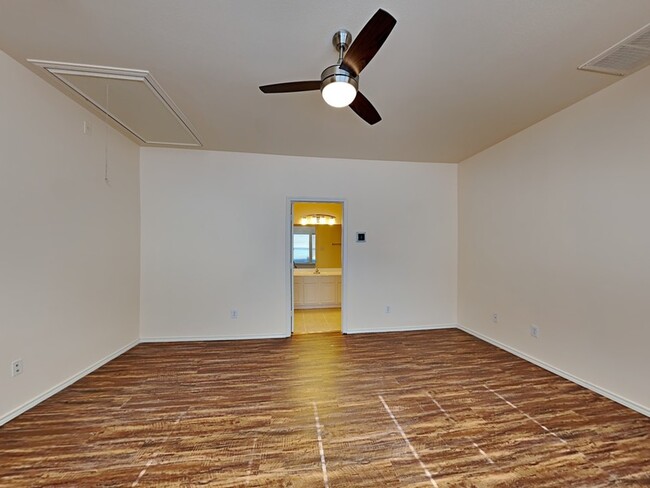 Building Photo - 7416 Coronado Ave