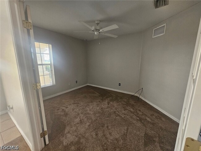 Building Photo - 1156 NW 5th Pl