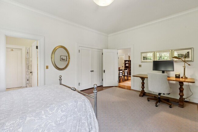 Building Photo - Luxury Exclusive Home for Lease