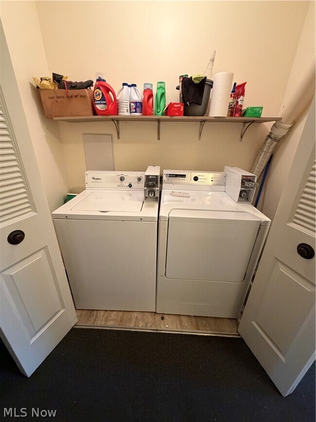 Building Photo - 118 Carter Cir