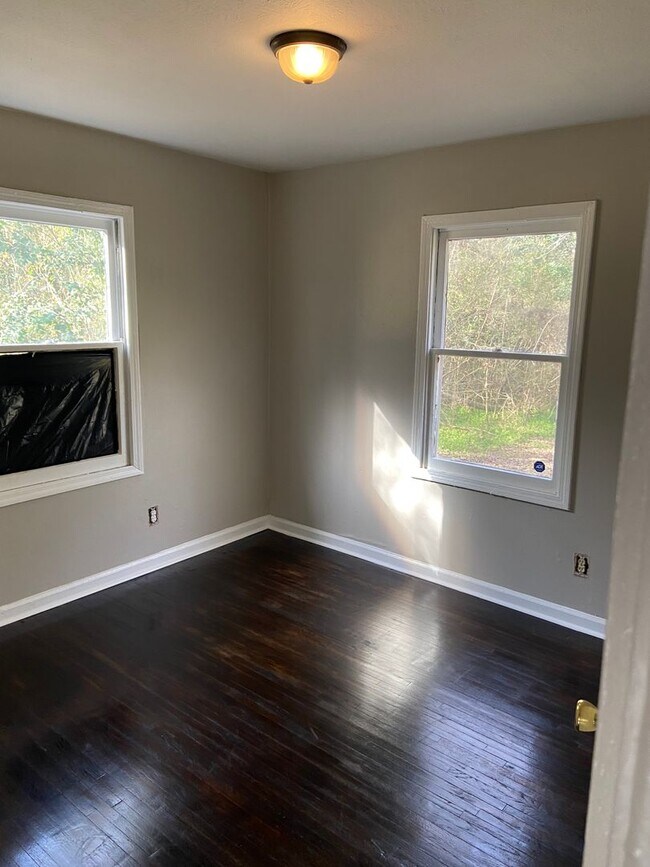 Building Photo - **ON HOLD**Nice East Columbus, GA 3 Bedroo...