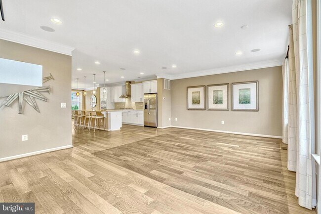 Building Photo - 21491 Willow Breeze Sq