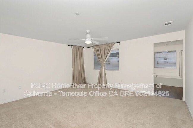 Building Photo - 4237 Ladrillo St