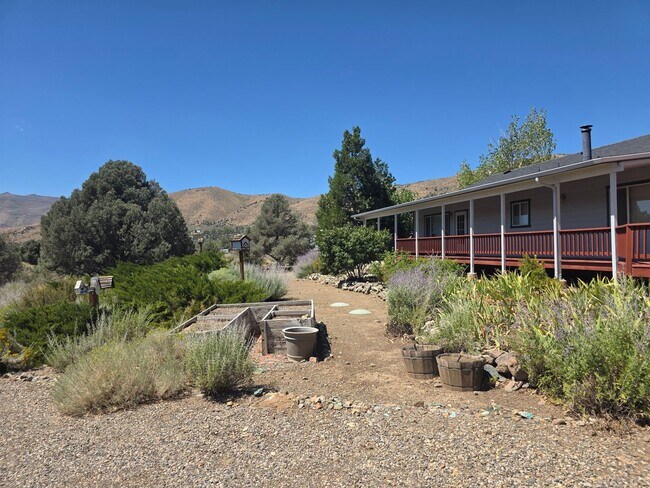 Building Photo - 3671 Sandstone Dr