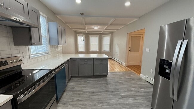 Building Photo - 50 Lithgow St