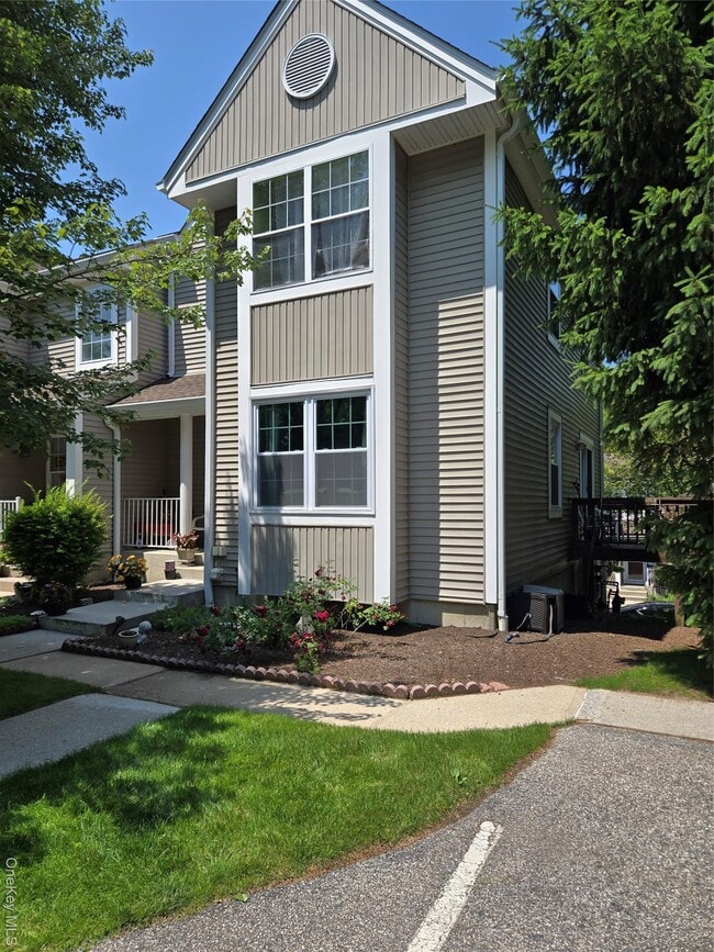 Building Photo - 29 Stone Creek Ln