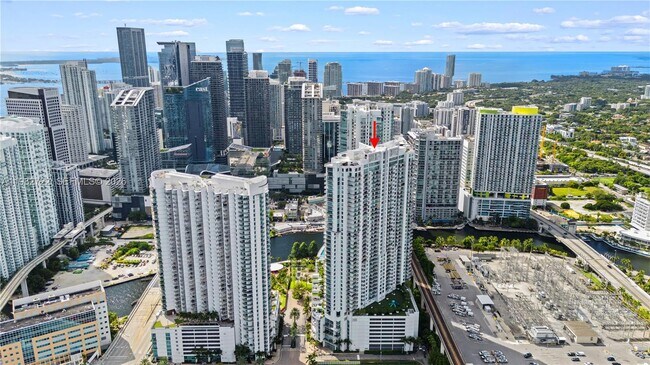 Building Photo - 90 SW 3rd St