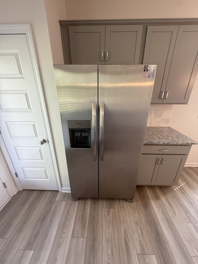 Building Photo - 184 Fair Oak Ln