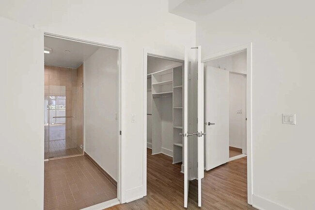 Building Photo - 5308 Sepulveda Blvd