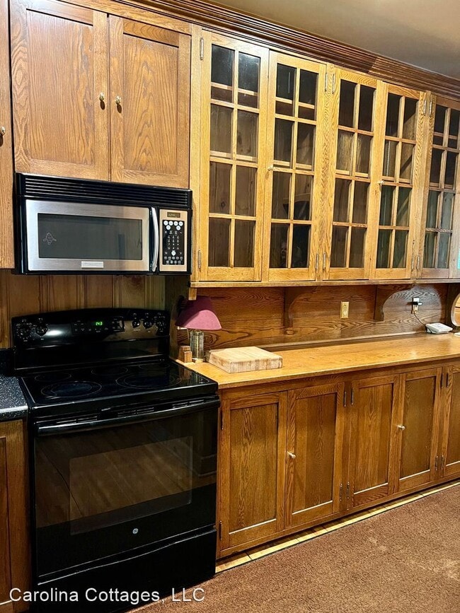 Building Photo - 3 br, 4.5 bath House - 3833 Deep Gap Road
