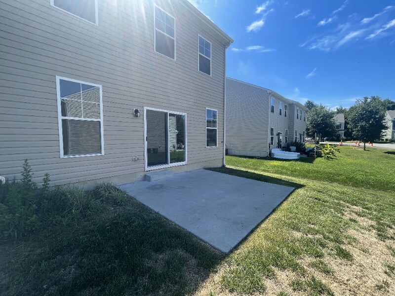 Building Photo - 235 Thompson Ave