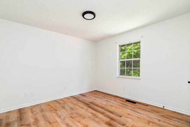 Building Photo - 3312 Kendallmac Ln