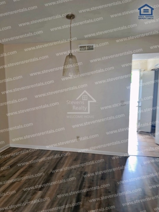 Building Photo - 4131 Wilkesview Dr