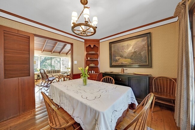 Building Photo - 7503 Willow Glen Rd