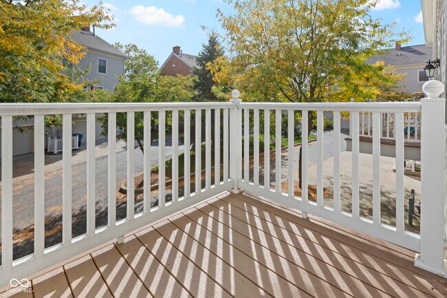 Building Photo - 12922 Ives Way