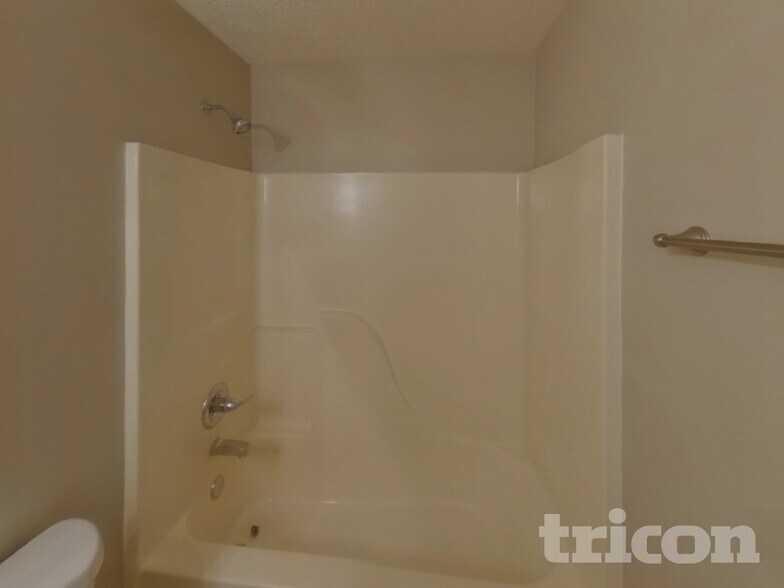 Building Photo - 3107 Donard Ct