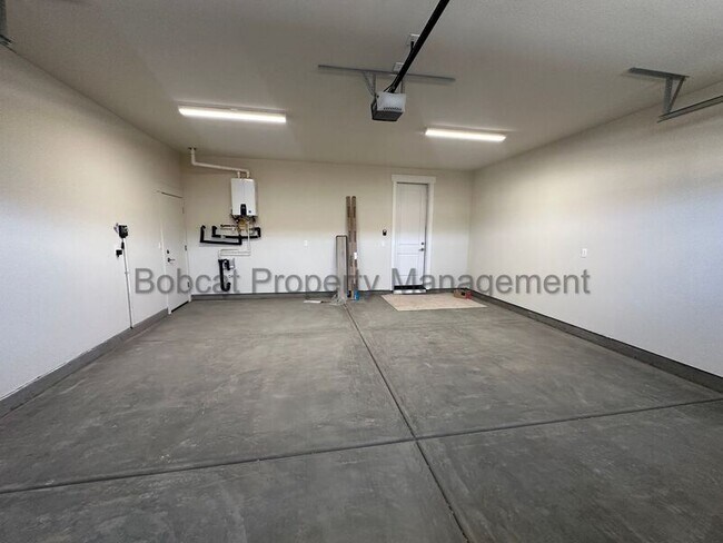 Building Photo - 1631 Delta Downs Dr