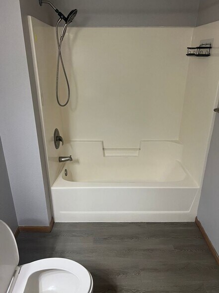 Building Photo - 431 Central AVE W