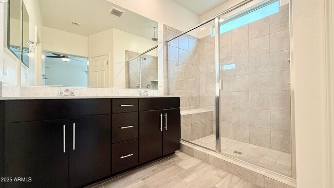 Building Photo - 5420 W Desert Hollow Dr