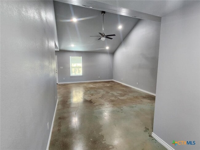Building Photo - 1220 E Applewood Dr