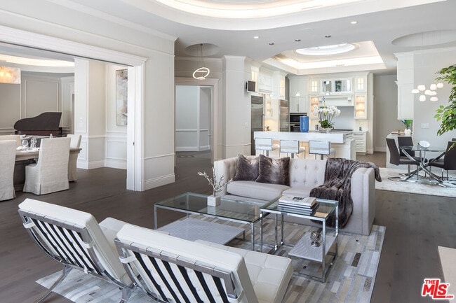 Building Photo - 210 S Westgate Ave